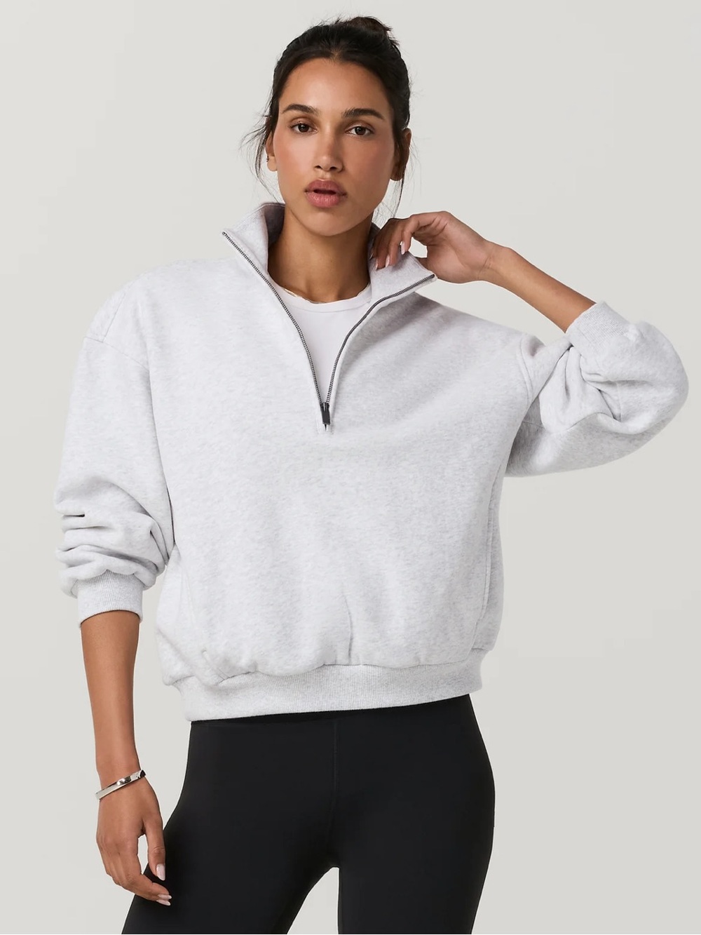 Vuori Women’s Restore Oversized Half Zip | Pale Grey Heather Size Large VW2124